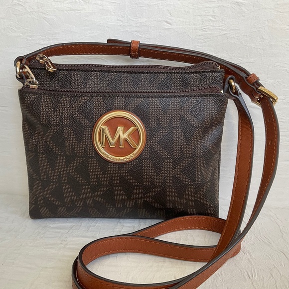 Michael Kors Fulton Double Zip Crossbody Bag MK Signature Purse in PVC w/Leather - Picture 1 of 16